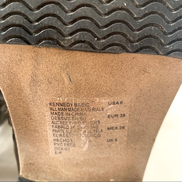 Kenneth Cole Reaction brown boot - Picture 12 of 12